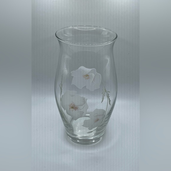VINTAGE PASABAHCE ETCHED FLORAL CLEAR GLASS VASE - TURKEY - Picture 1 of 2